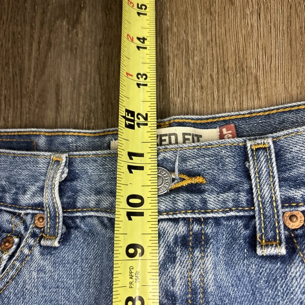 VTG Levis 550 Blue Jeans Men 32x33 Cotton Denim Relaxed Tapered Fit Med Wash Y2K